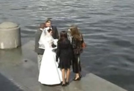 Свадьба русских молодых свингеров с сексом в первую брачную ночь