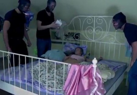 Получила ганг банг подарок от толпы парней на совершеннолетие