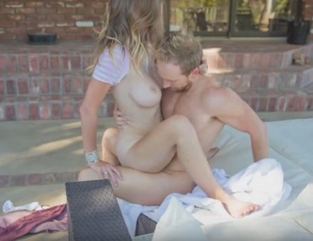 Кончил внутрь и пальцем довёл до сквирта молодую горячую любовницу Кончил внутрь и пальцем довёл до сквирта молодую горячую любовницу