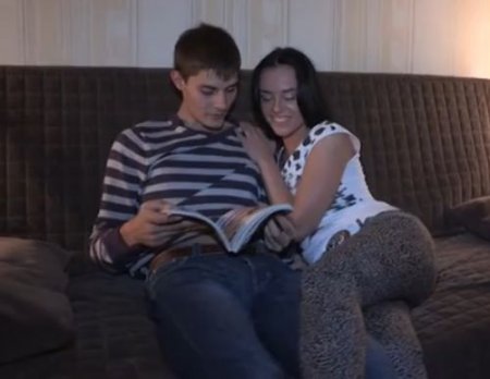 Парень с девушкой были лучшими друзьями пока не попробовали анал