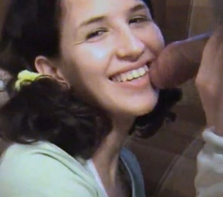 Развел деньгами девку потрахаться а потом кончил на язычок во рту