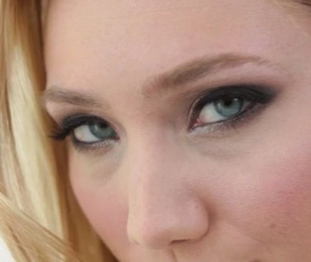 Мандинго ебёт большим членом крупную сочную жопу красивой блондинки