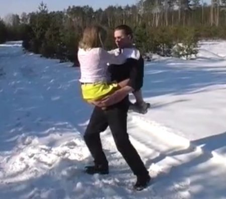 Морозная свежесть: позирование и секс - русский фильм-клубничка Морозная свежесть: позирование и секс - русский фильм-клубничка