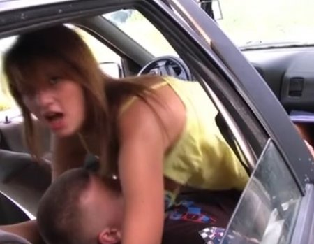 Пикаперы сняли девушку, вывезли за город потрахать и в рот кончить